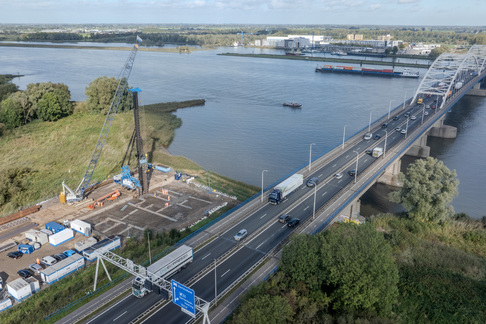Start fundament Merwedebrug
